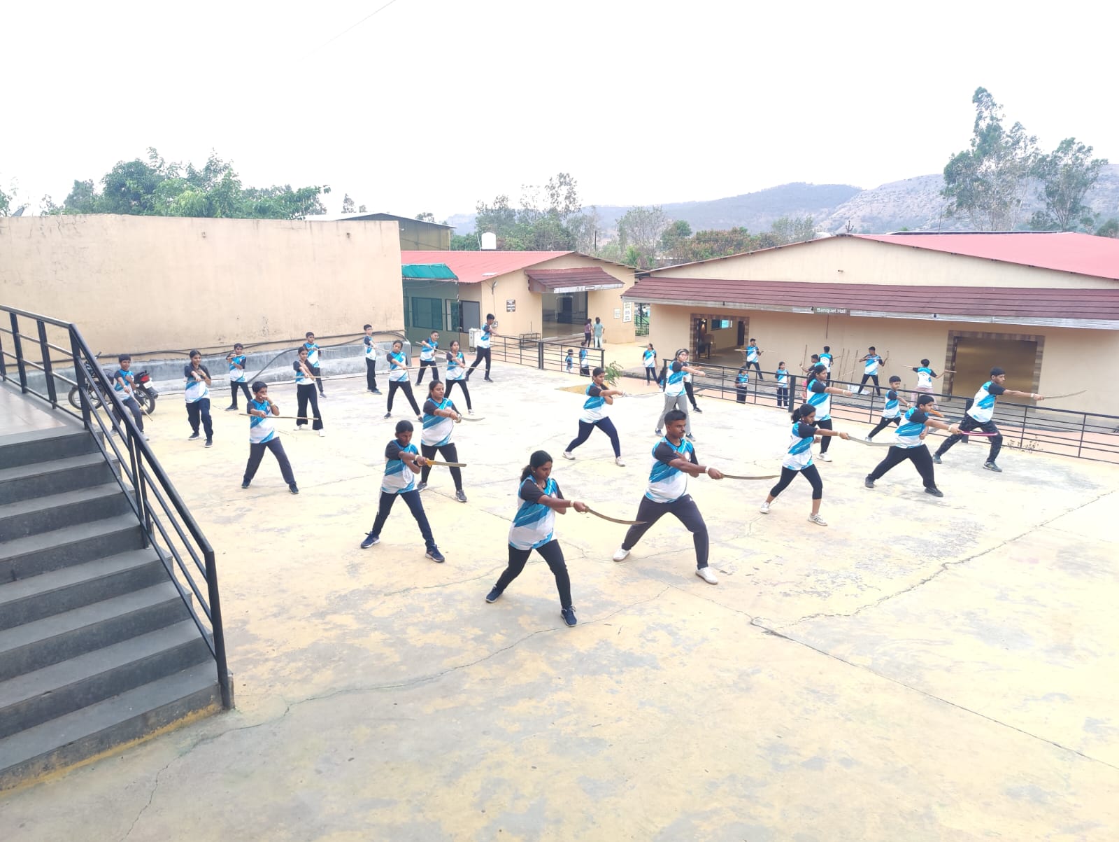 Playing Mantis Kung-fu
